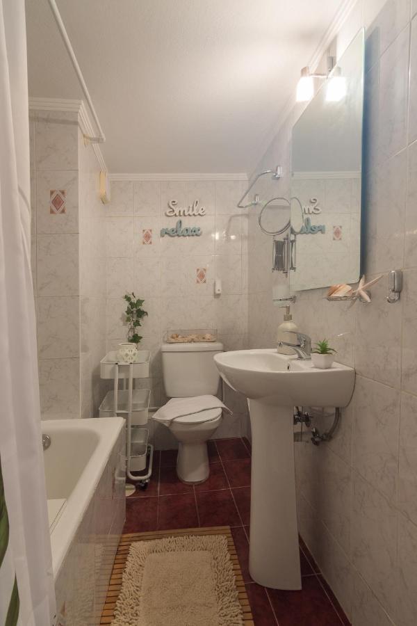 Classic And Modern Apartment In アテネ エクステリア 写真